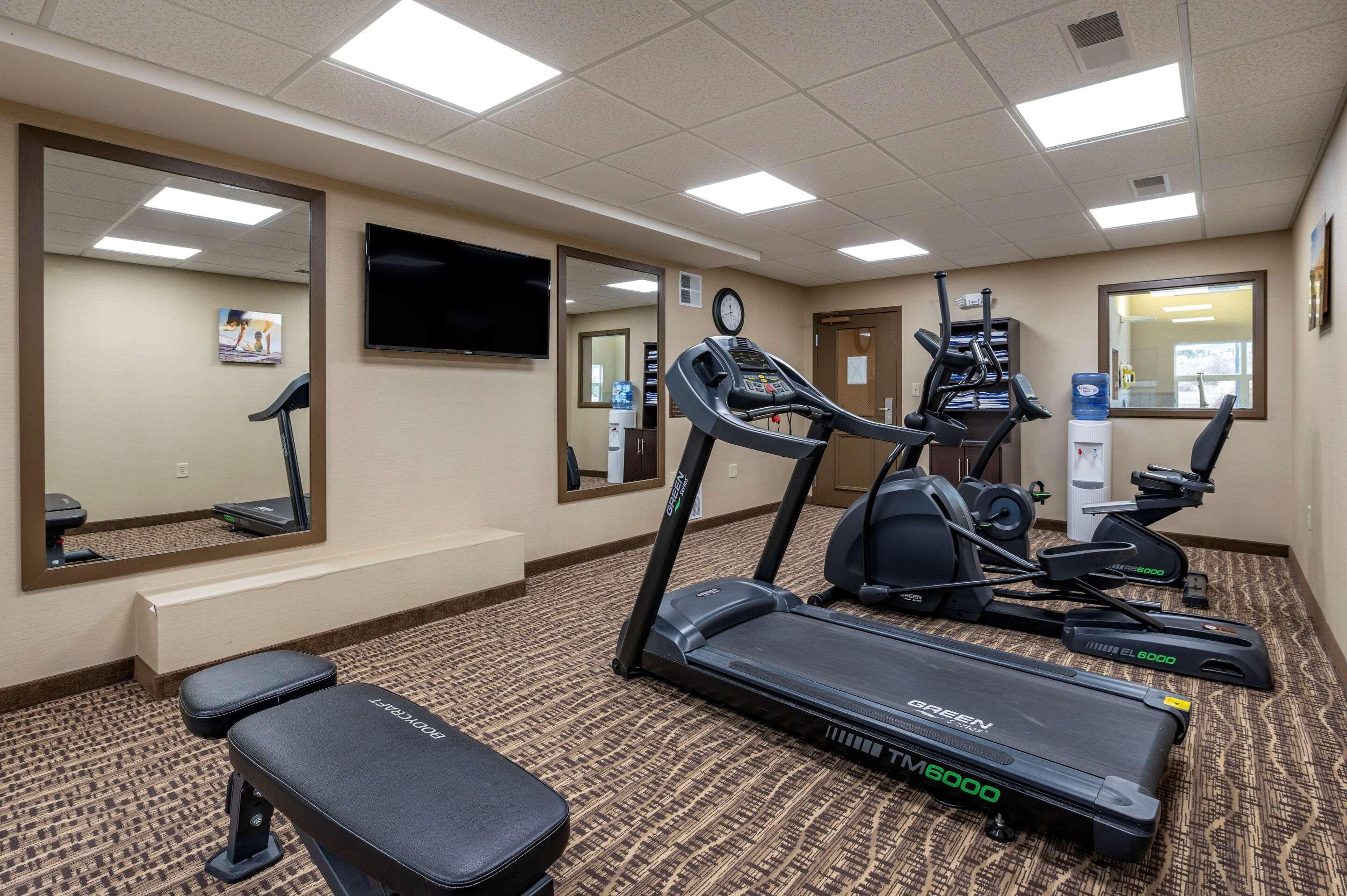 Comfort Inn & Suites Northern Kentucky Wilder Экстерьер фото